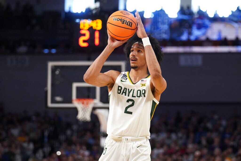 26. Dallas: Kendall Brown, Baylor, 6-7